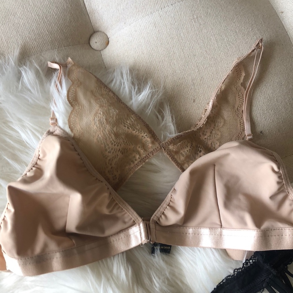 Bralettes - Picture 2 of 4